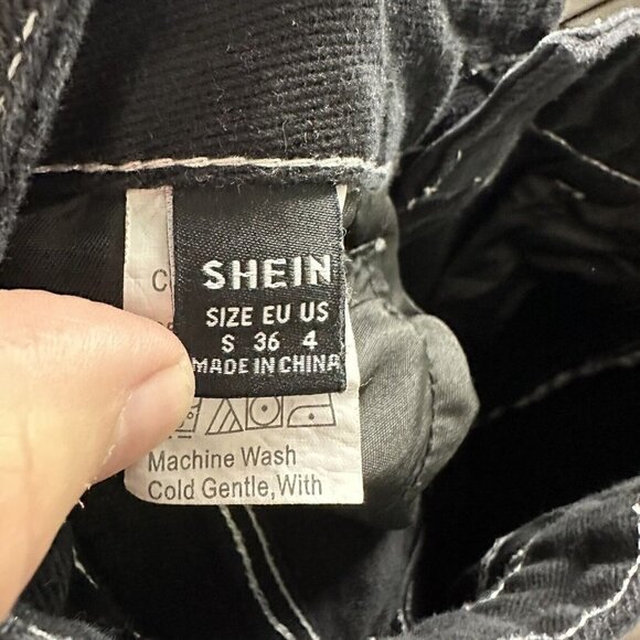 Shein Jeans Size 4 Cartoon Patch Work Raw Hem Loose Black White - Picture 6 of 6